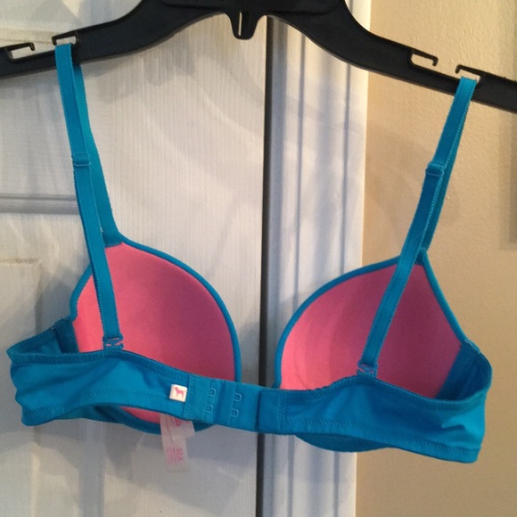 Pink bra - Picture 3 of 3